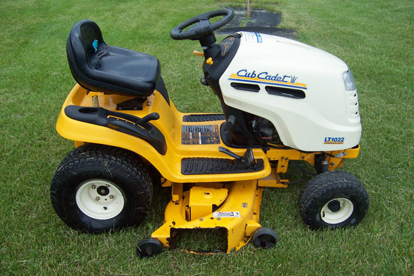 Cub Cadet LT 1022 Lawn and Garden Tractor Service Manual Download